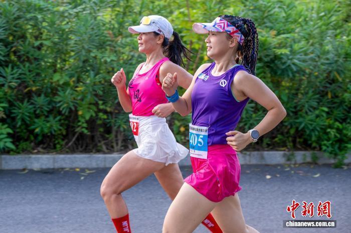 何华文, 全民健身日, aW