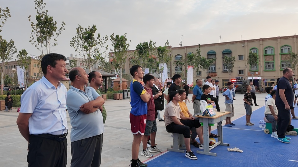 展开激烈比, 速扑救