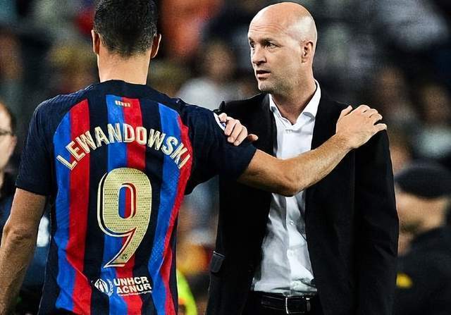 今年初, ZtFdQ, 与中国足球